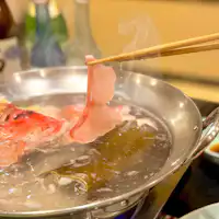 ตัวอย่างเมนูชาบูปลาคินเมได (ปลากะพงแดงญี่ปุ่น)