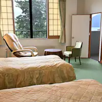 Kamar khusus gaya Jepang dan Barat di tepi danau