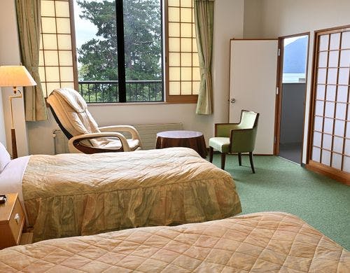湖側特別和洋室