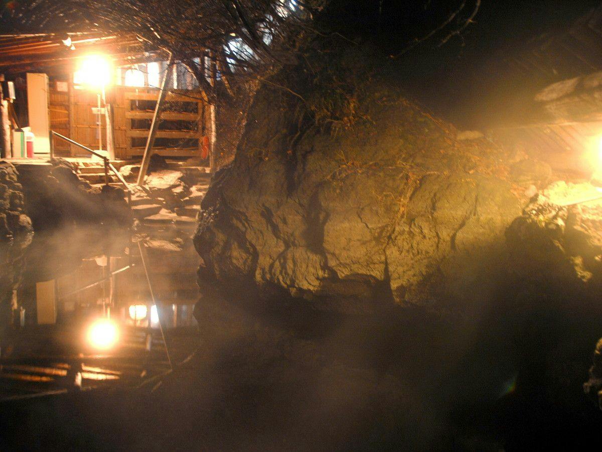 奥札幌の秘湯　湖畔の宿支笏湖　丸駒温泉旅館