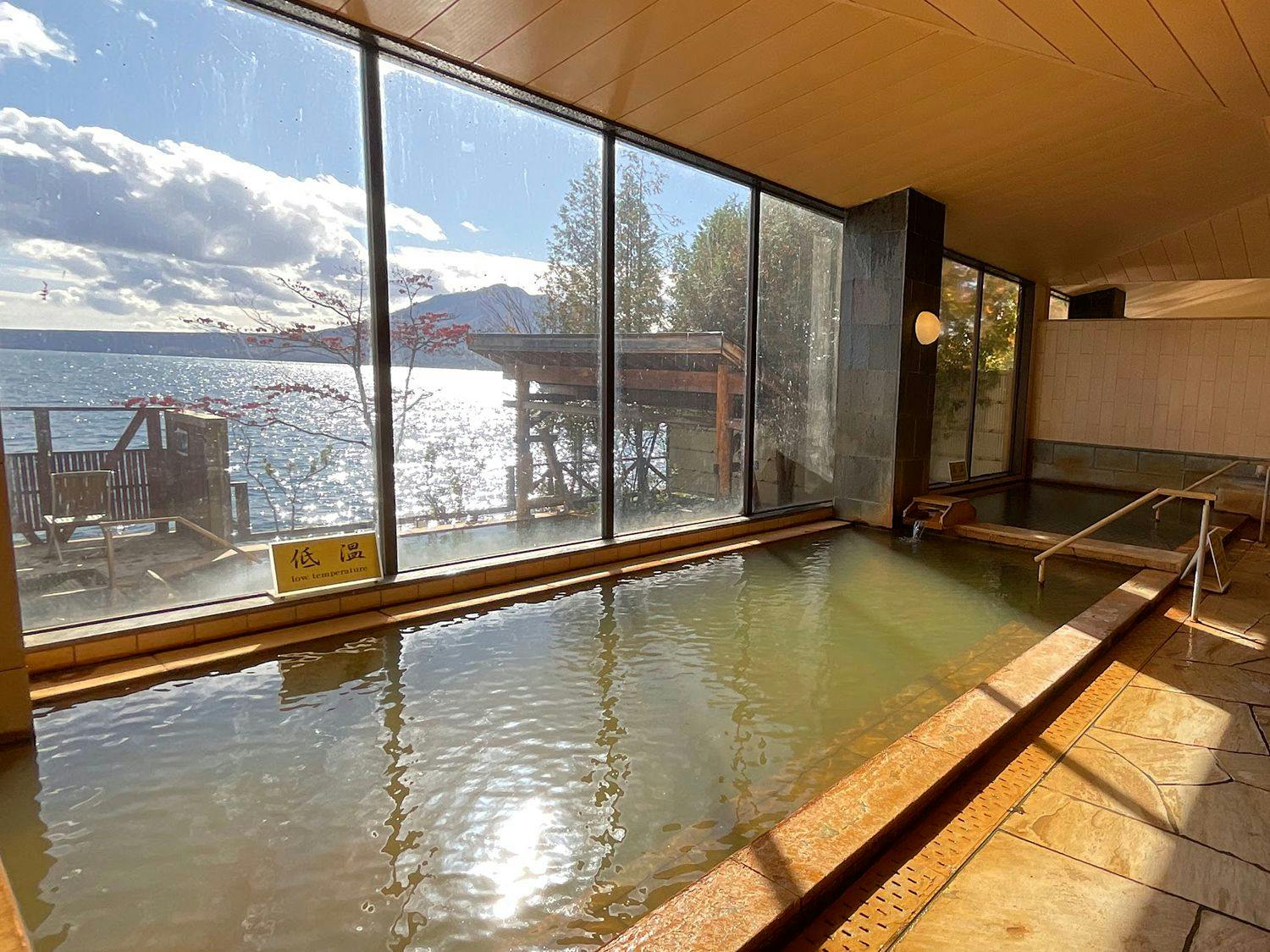 奥札幌の秘湯　湖畔の宿支笏湖　丸駒温泉旅館
