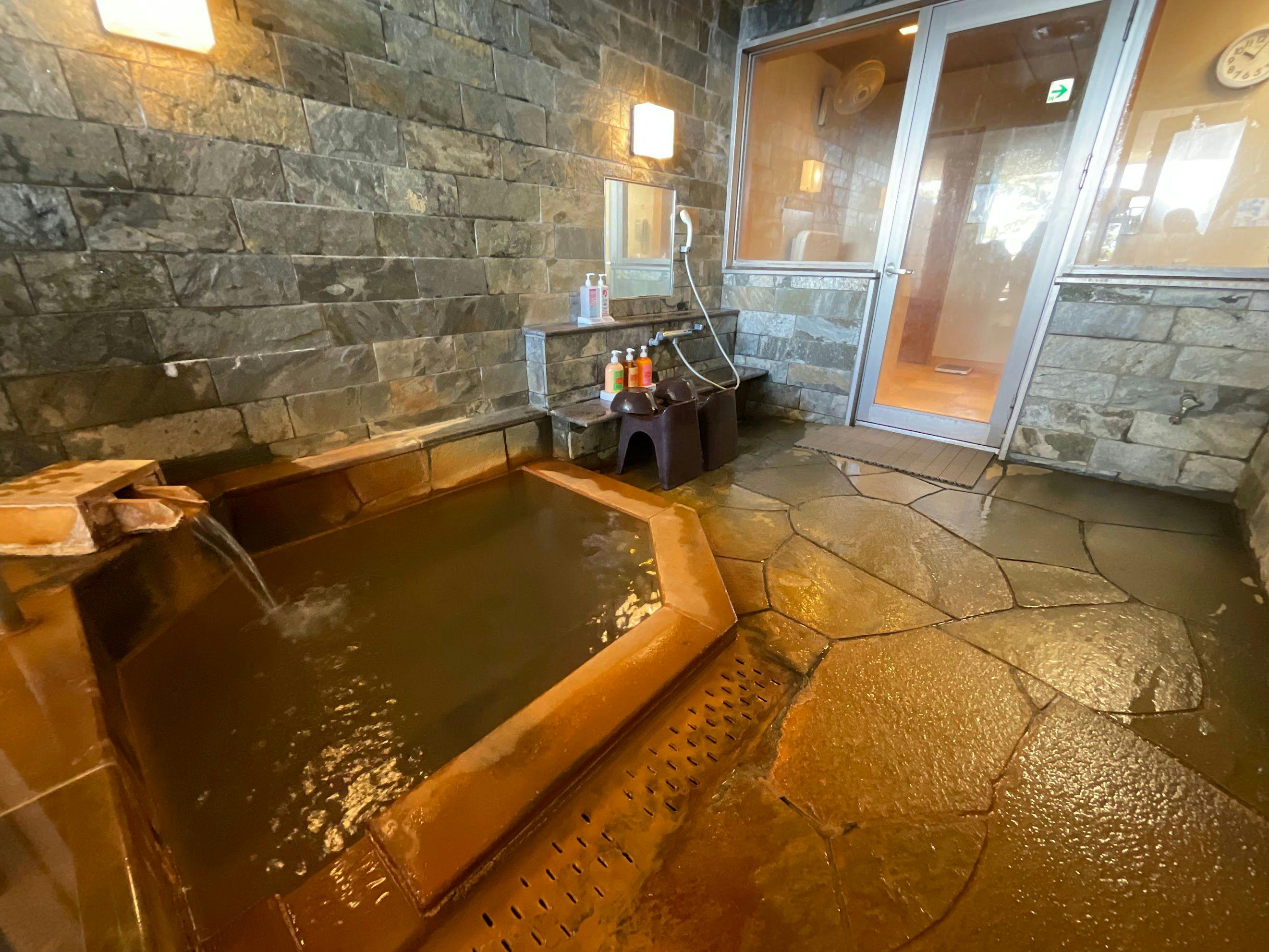 奥札幌の秘湯　湖畔の宿支笏湖　丸駒温泉旅館