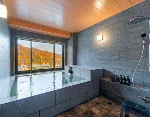 ゆっくりと寛げる温泉展望風呂