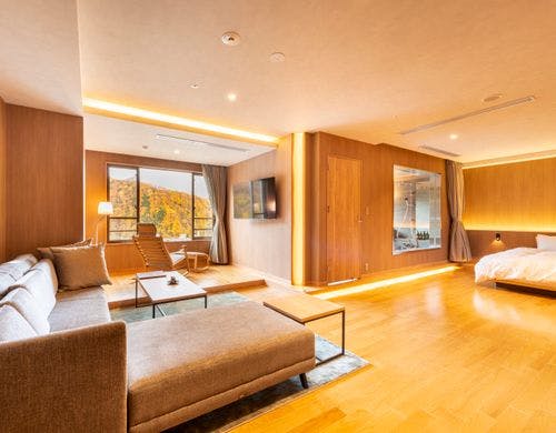 新緑・紅葉・枯山、定山渓の大自然を一望