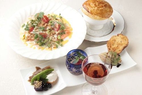 シェフの自信作　創作料理の数々