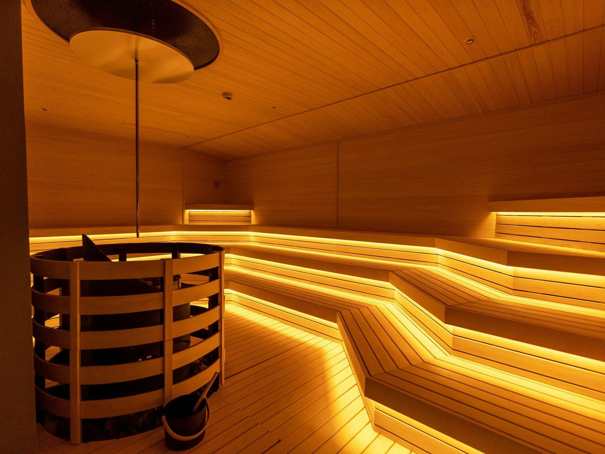 サウナラウンジ