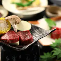 信州牛の陶板焼き 季節のお野菜とともに