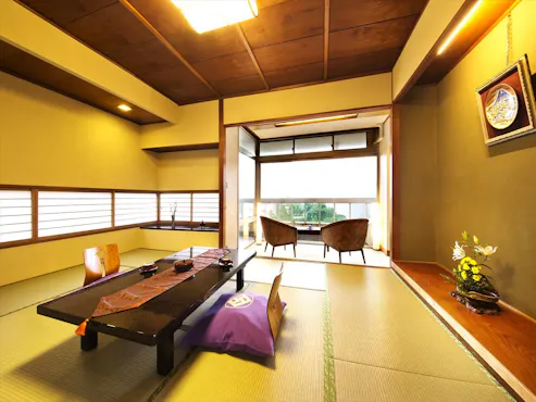 ครอบครัว "แนะนำ"