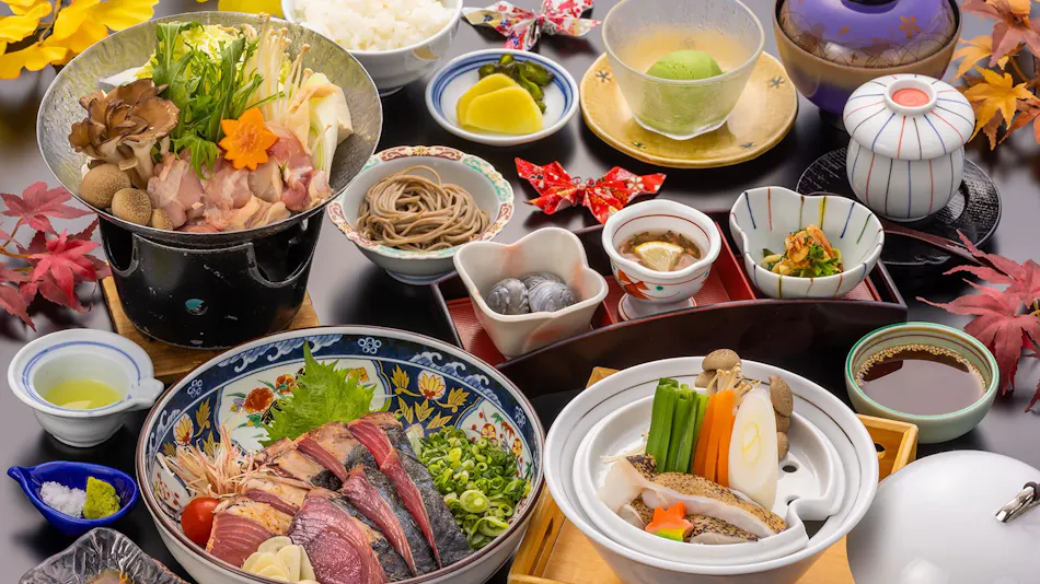 Tosa Gyoen: Traditional Inn with Heartfelt Gourmet Cuisine