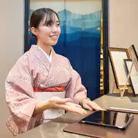 フロント スタッフ