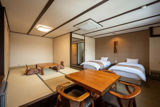 โอโตเมะคัง◆ห้องพักแบบญี่ปุ่นและตะวันตก 2 เตียง【40 ตารางเมตร】