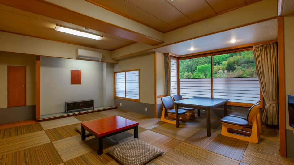 Shimobe Hotel