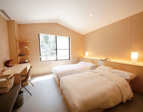 2024年リニューアル！無垢の檜が香る洋室。