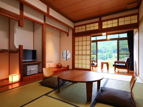 離れ7.5畳の客室露天風呂