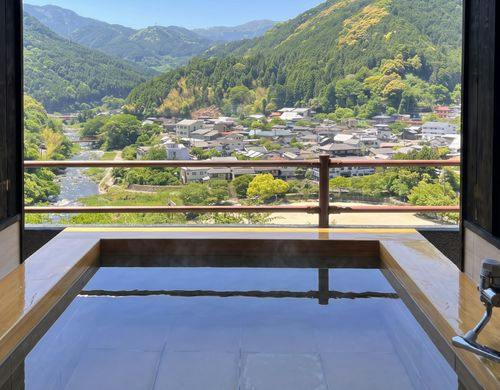 松の間の露天風呂