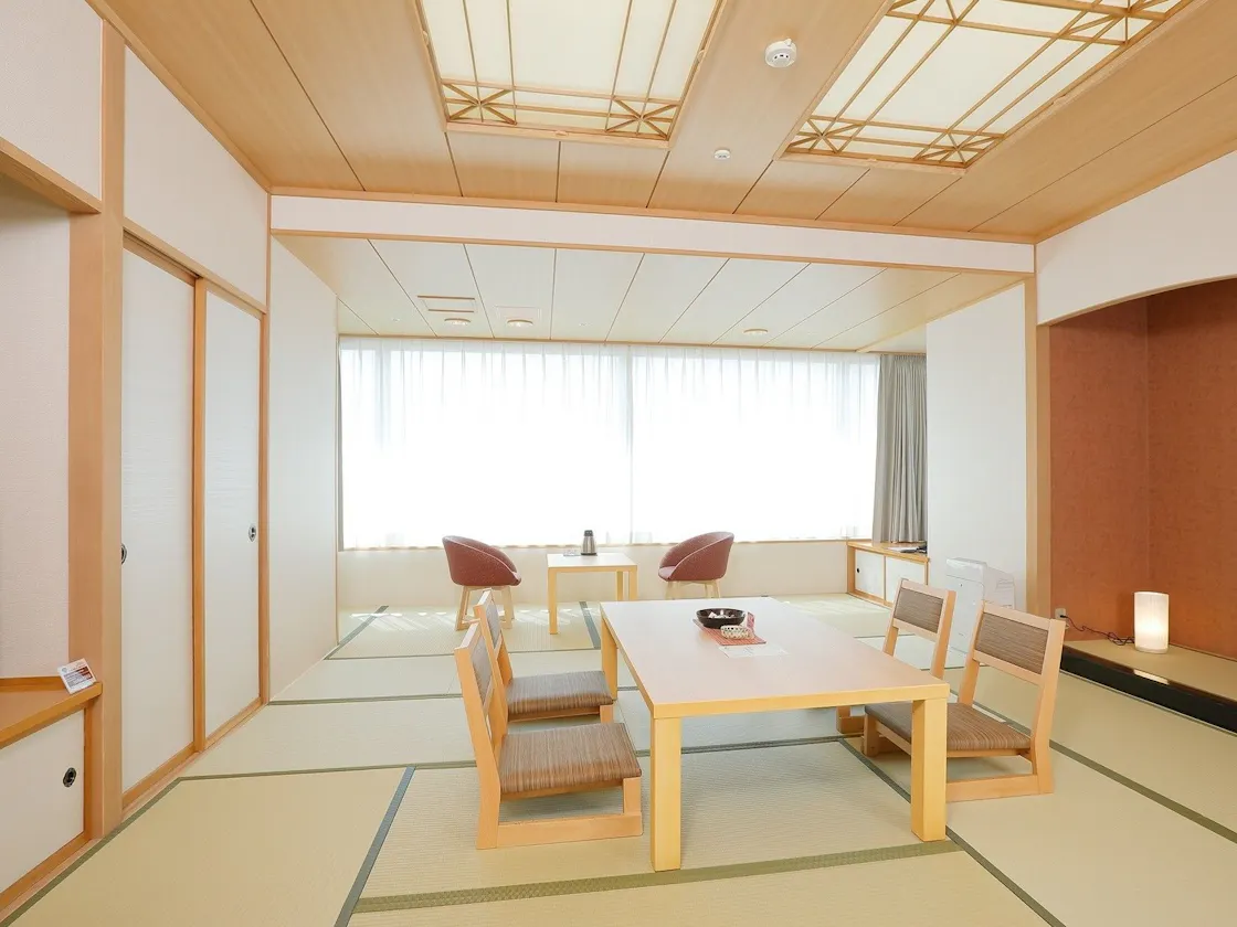 タワー館の中の低層階に位置するお部屋。