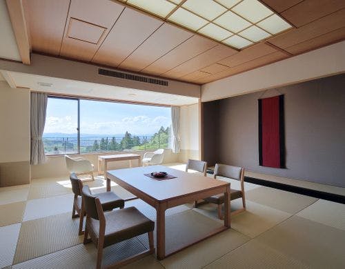 中層階棟、朱雀亭(すざくてい)の和室