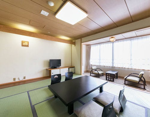 ＜喫煙＞本館和室（和室）