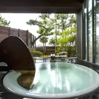 【客室】露天風呂付特別室「紅梅」