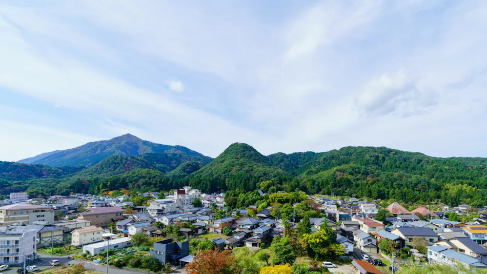 Accommodation Overlooking the Echigo Plain and Yahiko Mountain Range - Hoho -