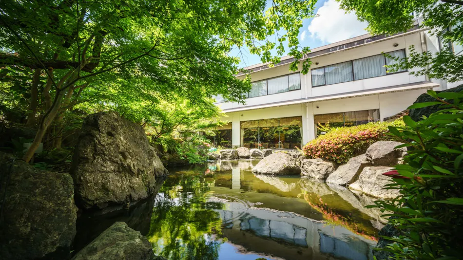 Accommodation Overlooking the Echigo Plain and Yahiko Mountain Range - Hoho -