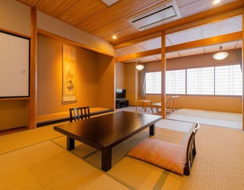 リーズナブル客室　和室10畳＋4.5畳＋広縁