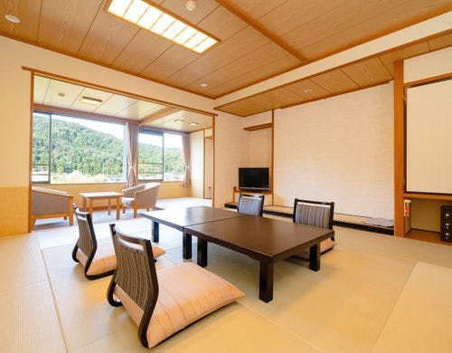 お部屋でお庭を見ながらリラックス♪