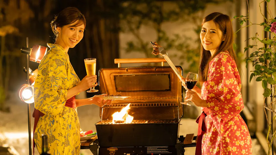 Accommodation Overlooking the Echigo Plain and Yahiko Mountain Range - Hoho -