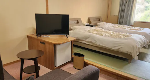 和室8畳 シングルベッド2台のお部屋