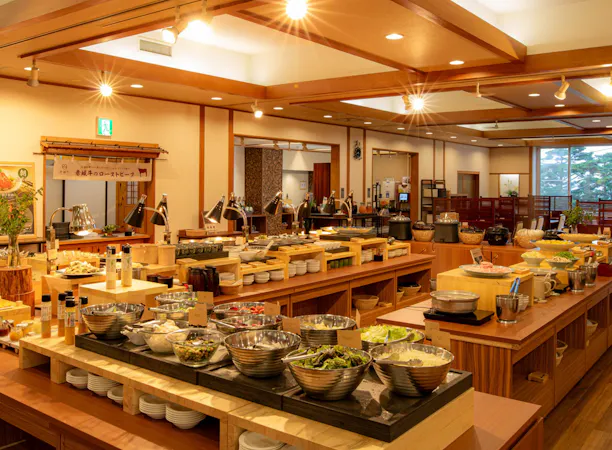 山人バイキング会場:あけびの実