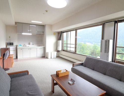 【和室ラージルーム（和室部分）】