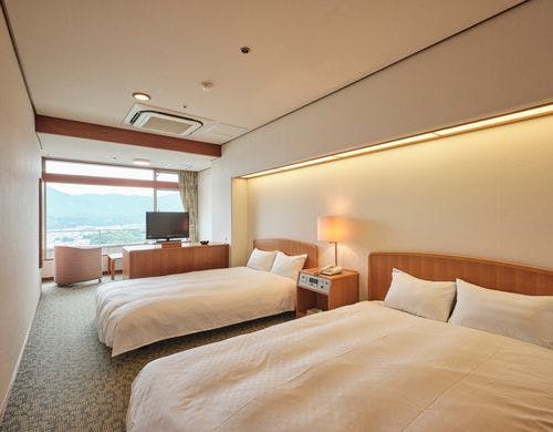 【山上館 洋室】