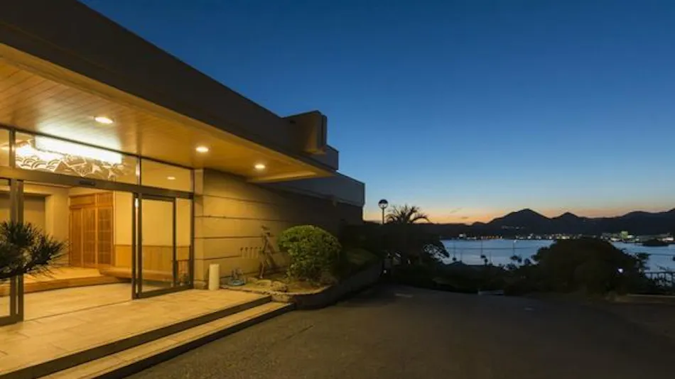 Hotel Yamadaya: A Spectacular Inn Overlooking Shimoda Port