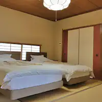 ห้องนอน + ห้องสไตล์ญี่ปุ่น 8 เสื่อทาทามิ