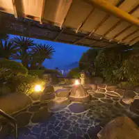 夜景が望める『殿方庭園露天風呂』