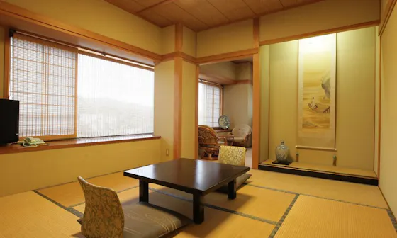 ‘마사고’의 방/영봉 요네야마를 조망하는 8첩 다다미방