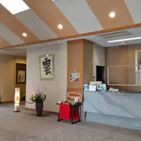 로비에서 4층까지 개조하였습니다.