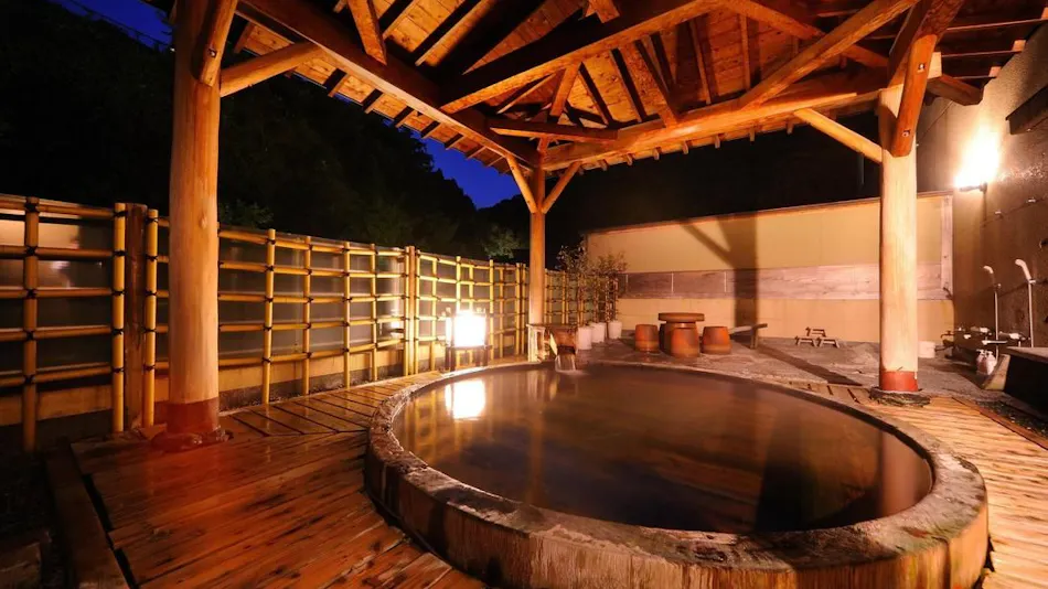 Kamasaki Onsen Suzukiya Ryokan