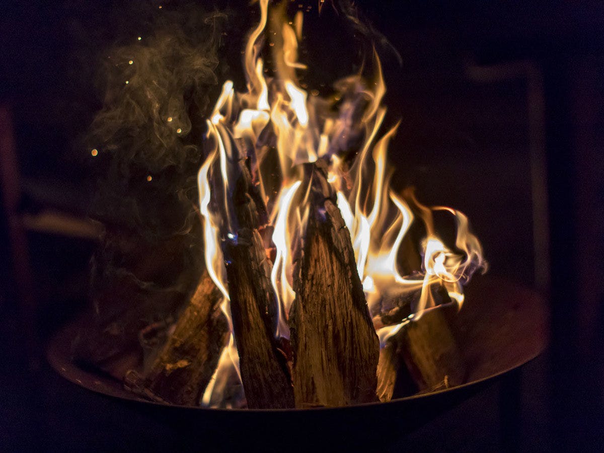 気軽に焚き火を楽しめる場所があります。