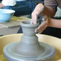 【舞洲陶芸館】当ホテルの目の前にある施設