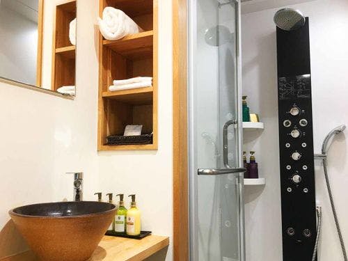 【シャワーブース】別館ネストのシャワー