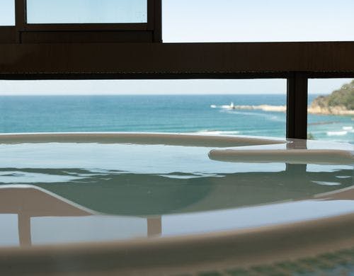 半露天風呂付き客室のベッド