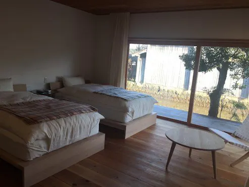 ツインルームの内観