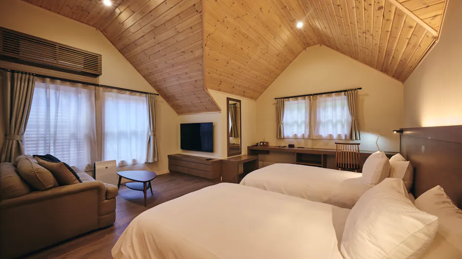 CEDAR LODGE