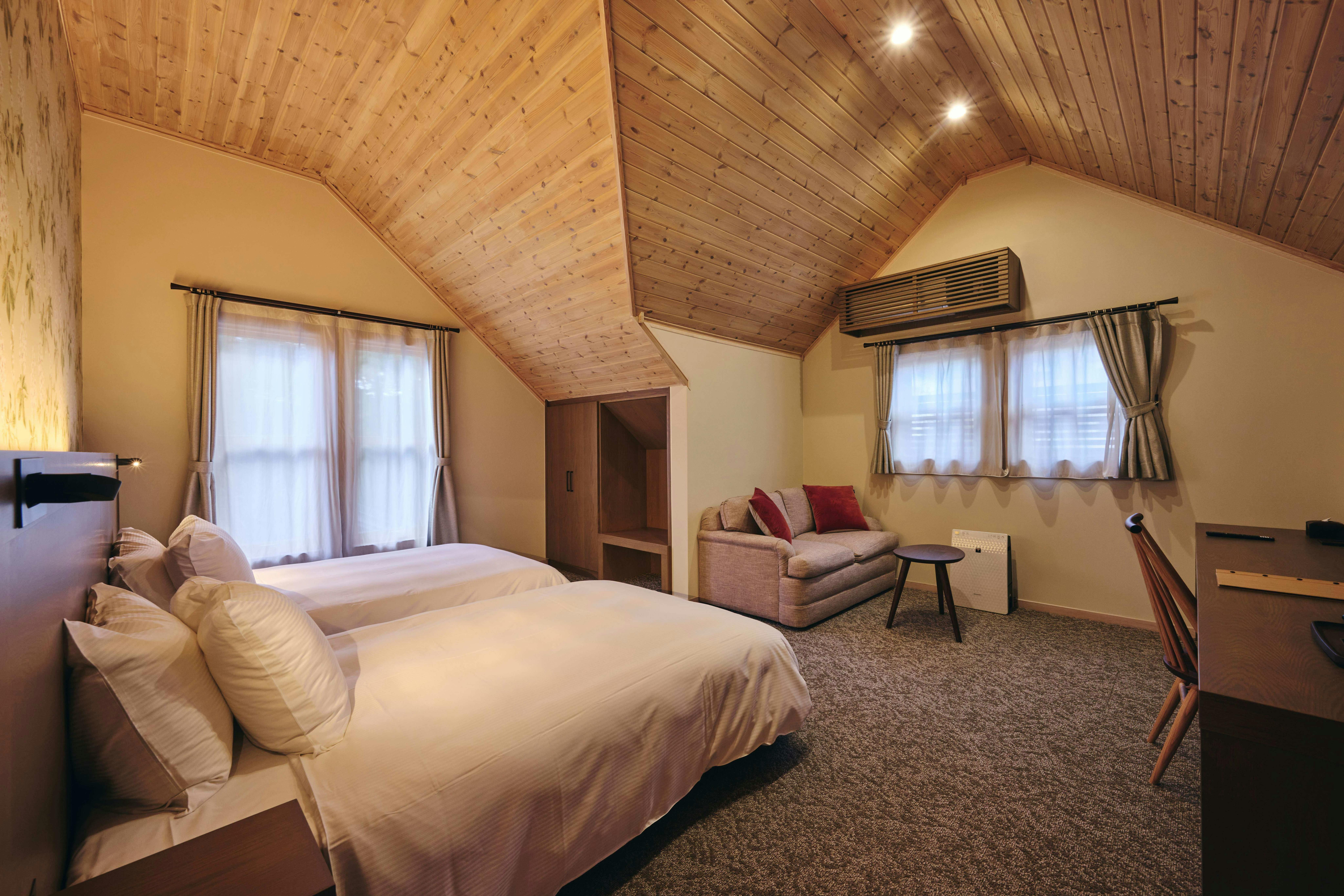 CEDAR LODGE
