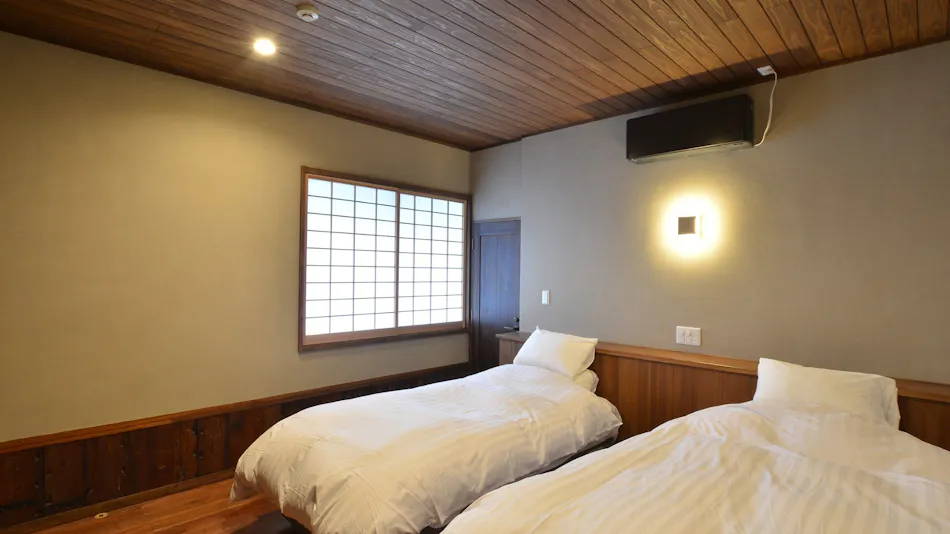 Yoshino Ryokan, a National Registered Tangible Cultural Property Inn, Hitoyoshi Onsen