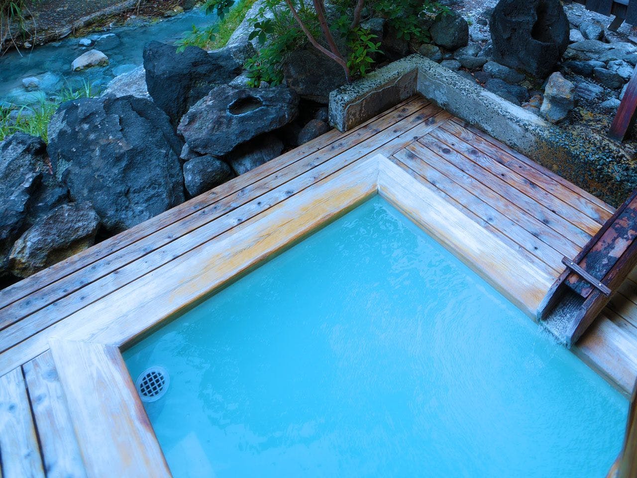 高湯温泉 旅館ひげの家