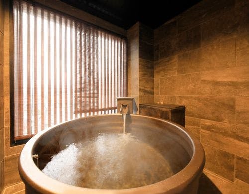 【4名定員 半露天風呂付和洋室】