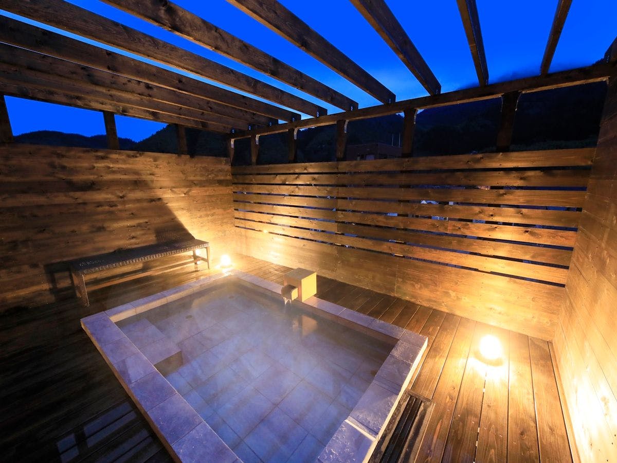 【大浴場露天風呂】