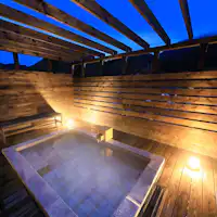 ห้องอาบน้ำรวมกลางแจ้ง